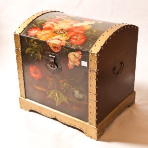 59.  Blanket box. Hand painted in floral motif and brass hinges. Late 20th century. 